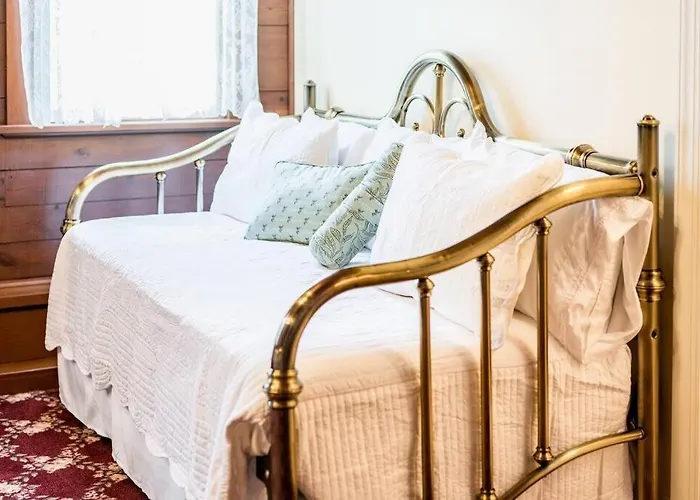 The Long Run - 2 Ca King Sized Beds+ - Sleeps 8-10